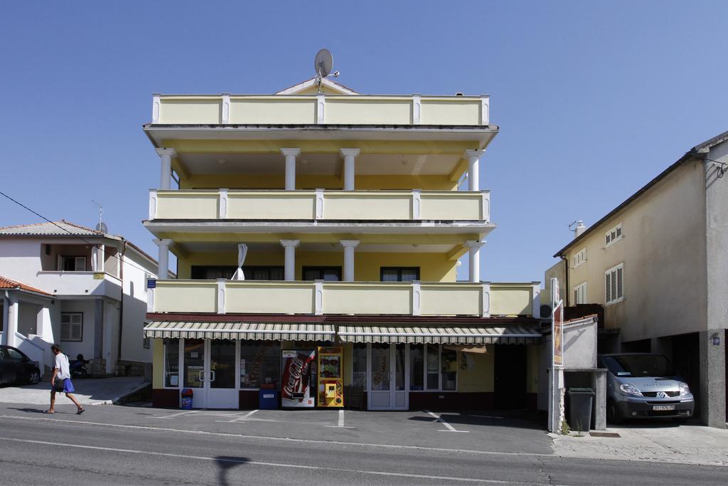 Apartments Ribaric Rab Town Extérieur photo